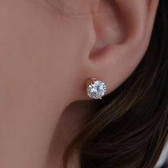 Diamond Earrings Studs Lab Grown 14k karat Yellow Gold Carat TW with Screw Back Martini VS quality. 2.00cttw. For Women Men Anniversary Valentine&#39;s day and Wedding gift. Certified Natural Solitaire Diamond Basket Prong.