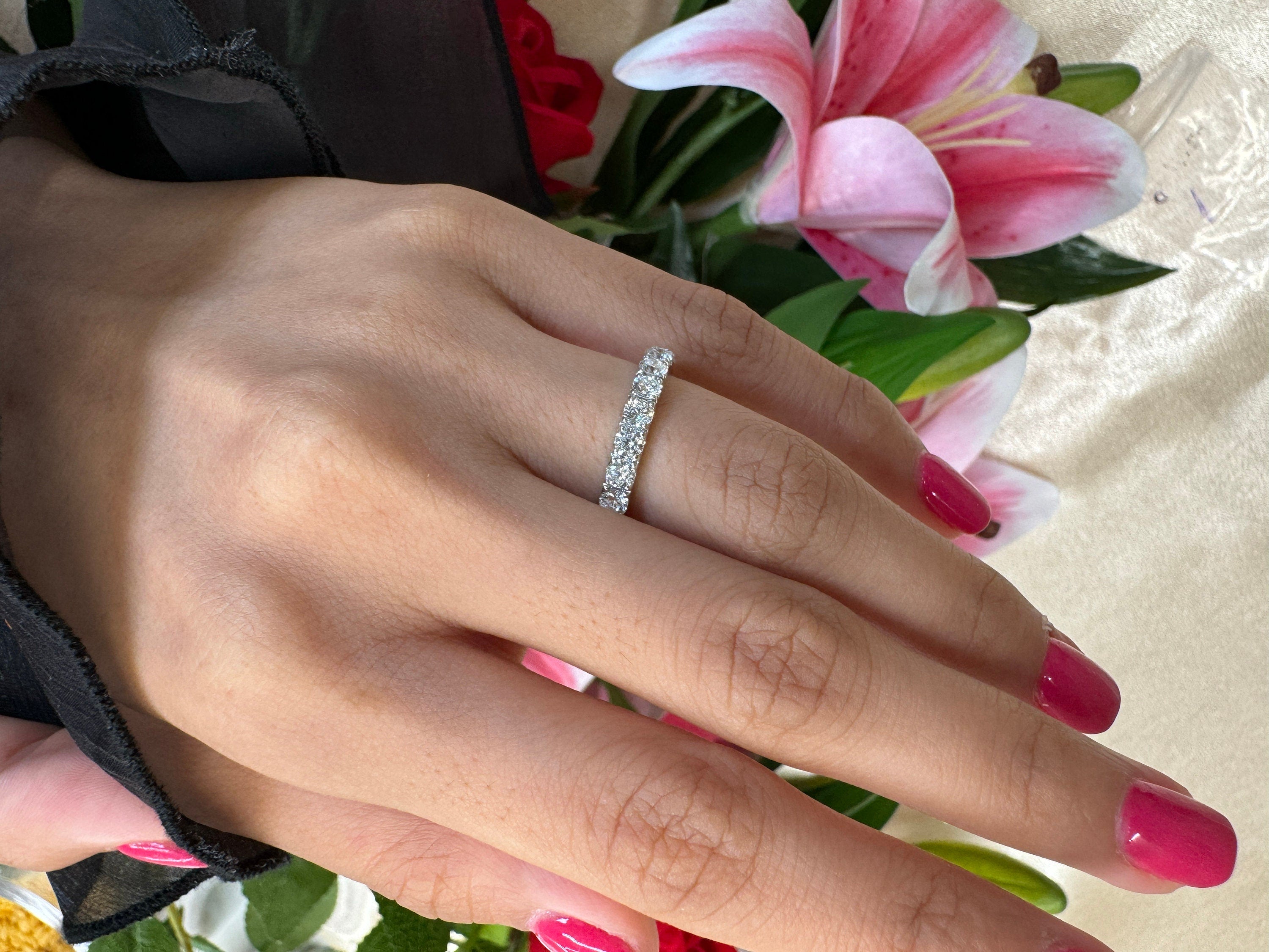 Anniversary bands for women 1 carat tw in 14k 18K White Yellow Rose Gold and Platinum. DEF Color and VVS VS Clarity with Lab Grown Diamonds