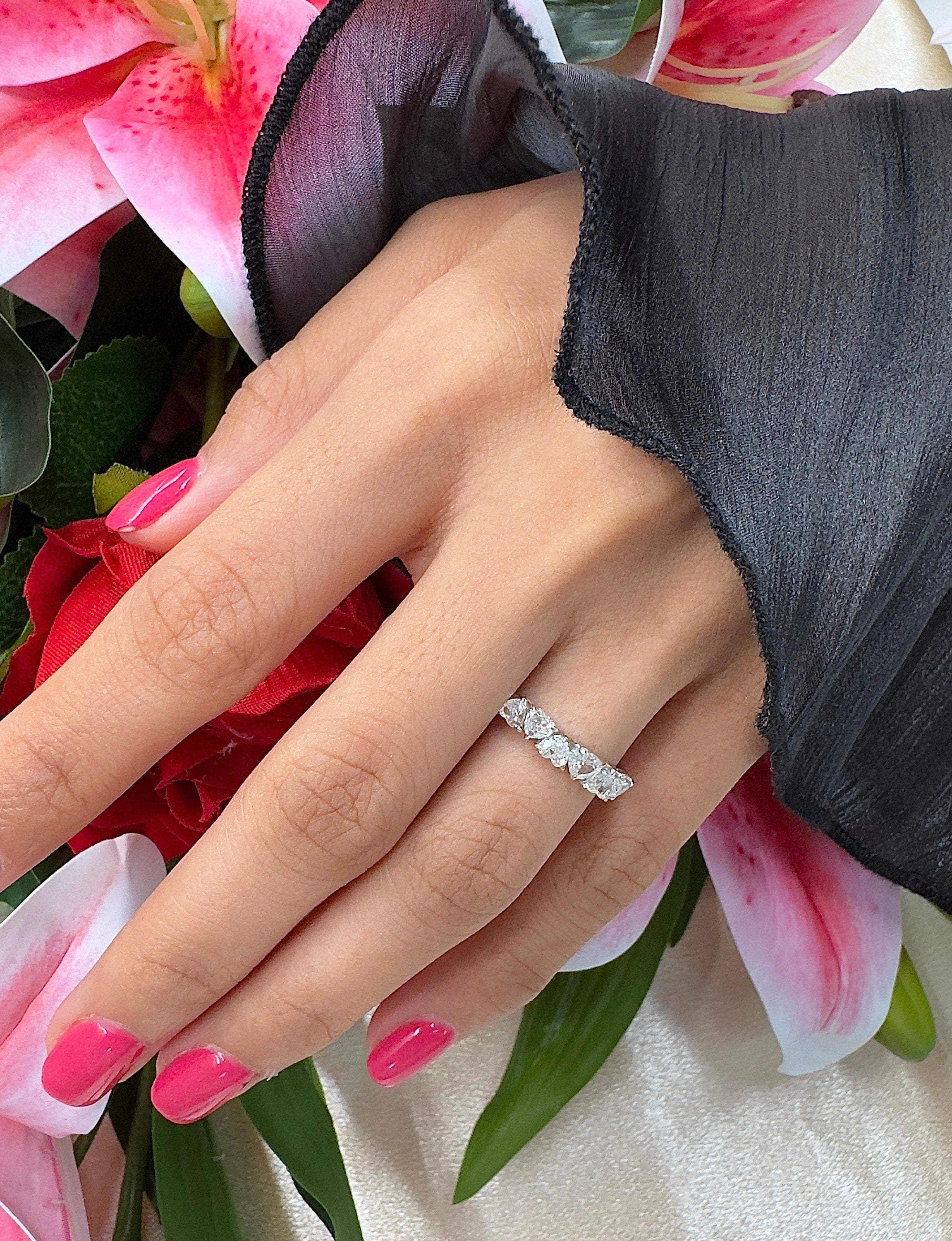 Heart Shape Natural Earth Diamond Ring in 18K White Gold, 1 cttw, DEF Color and VS Clarity. Statement Ring.