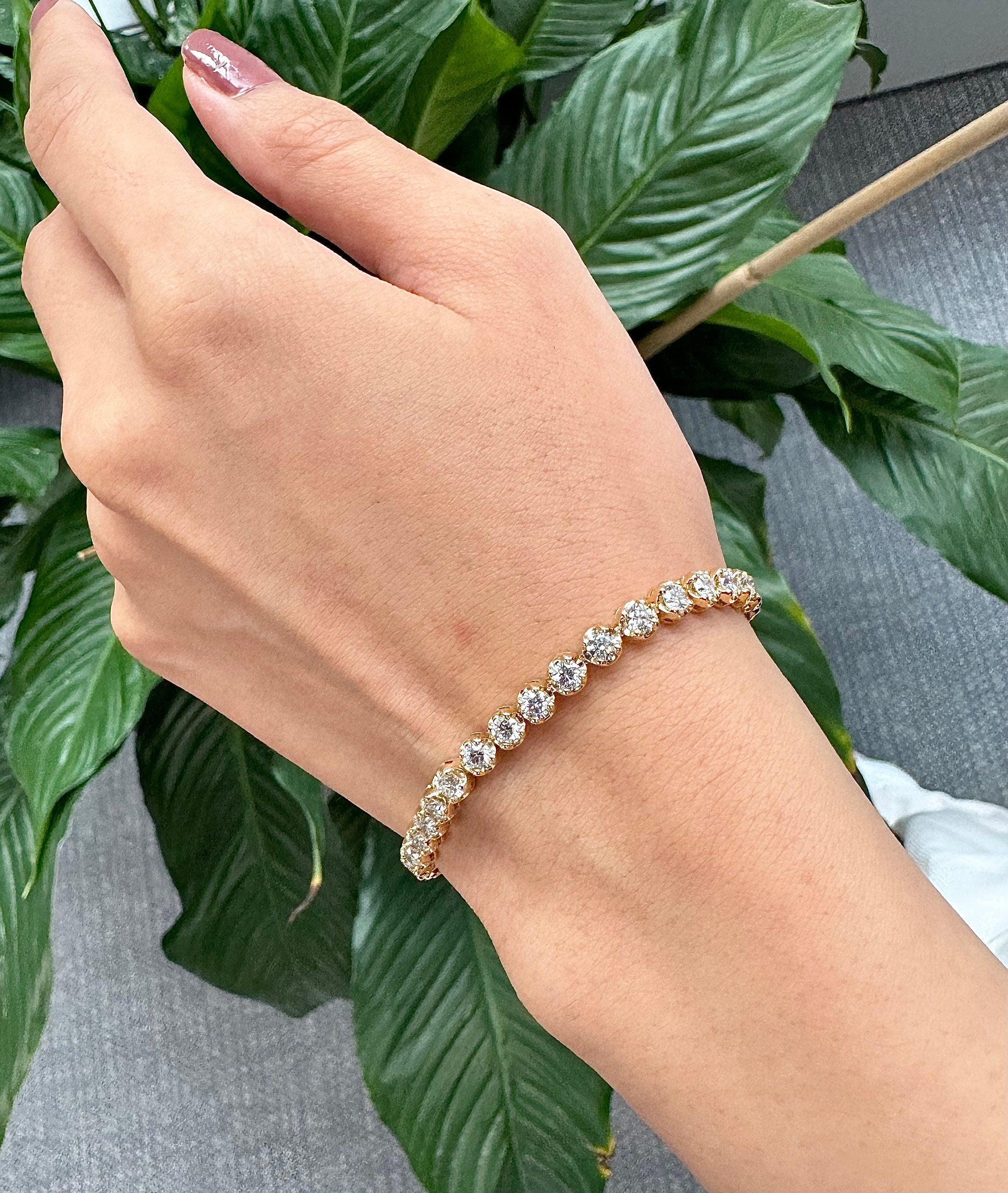 5 Carat Round Diamond Bracelet in 14k Yellow White Rose Gold. DEF Color and VVS VS Clarity Lab Grown. Buttercup style for big Diamond Look.