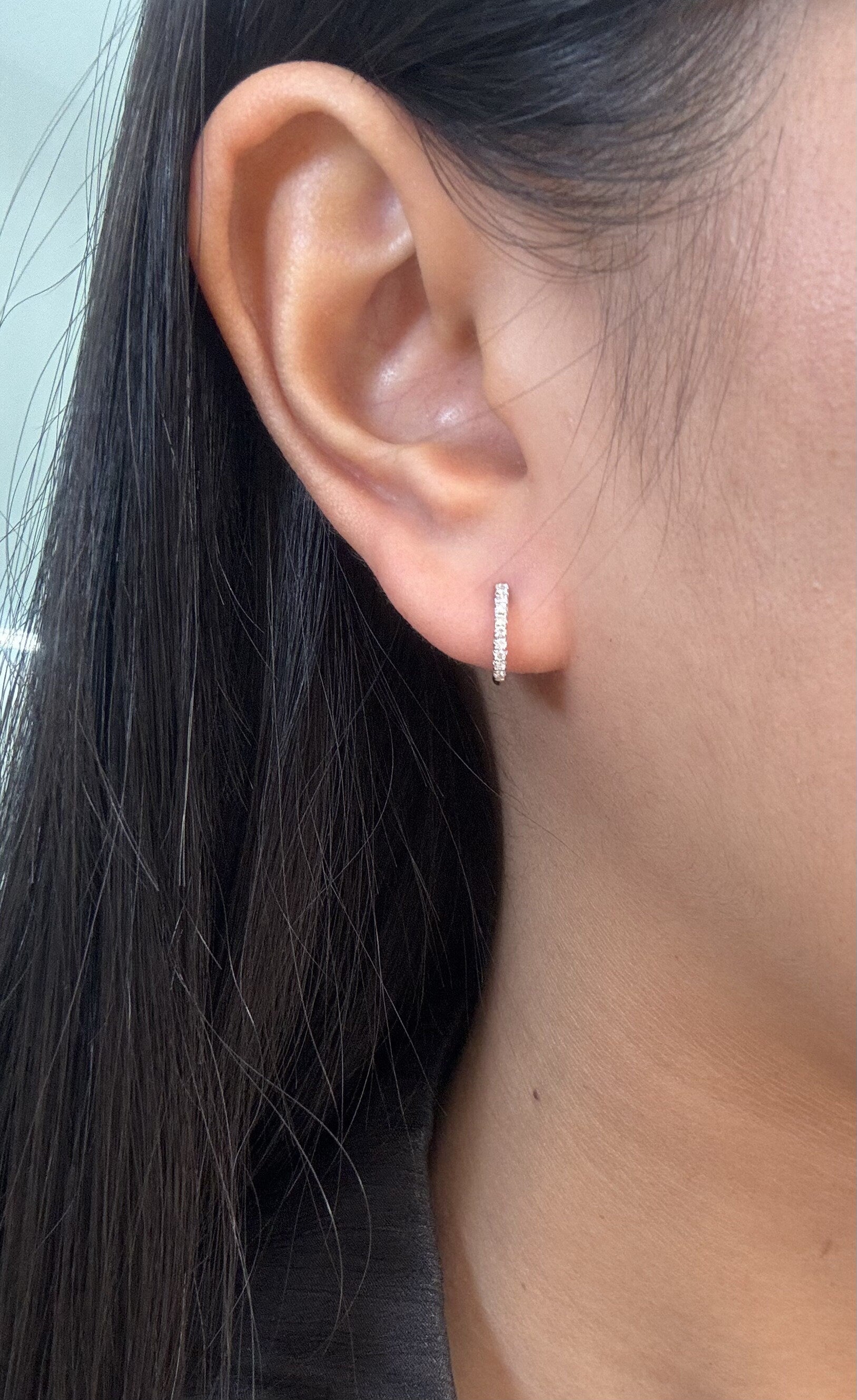 Natural Diamonds Huggies Earring in 14k White Yellow Rose Gold, 0.15CTTW, DEF Color and VS Clarity. Mini Small Hoop Huggies
