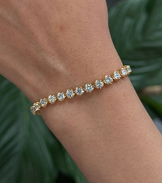 5 Carat Round Diamond Bracelet in 14k Yellow White Rose Gold. DEF Color and VVS VS Clarity Lab Grown. Buttercup style for big Diamond Look.