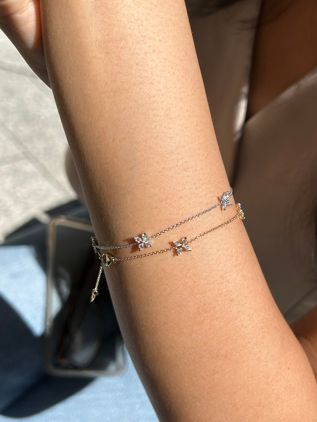 Natural Diamond Bracelet in 14K 18K White Yellow Rose Gold. F Color and VS Clarity. Flower Dainty Bracelet.