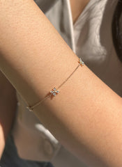 Natural Diamond Bracelet in 14K 18K White Yellow Rose Gold. F Color and VS Clarity. Flower Dainty Bracelet.