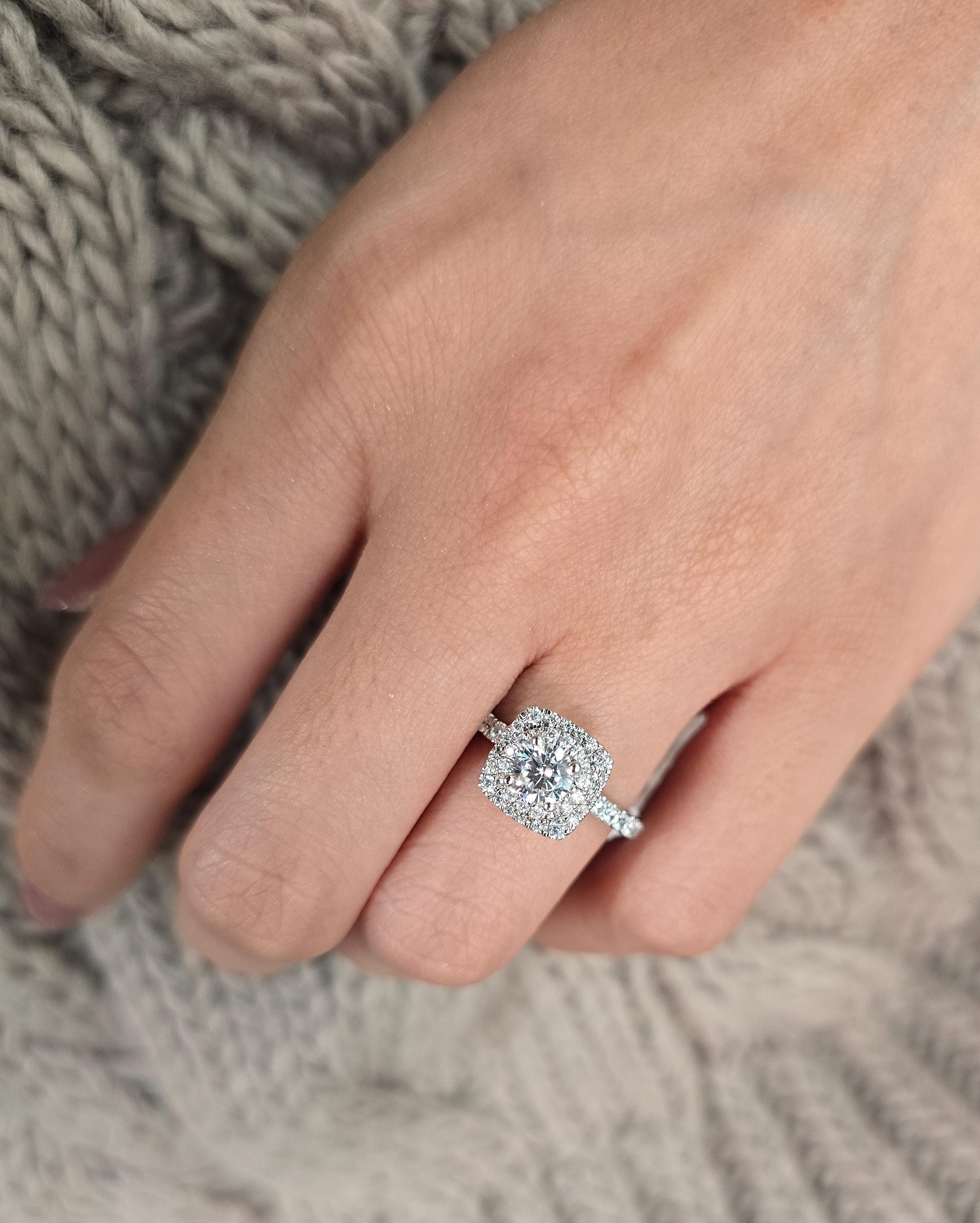 Round Cut 1ct 1.50ct 2.00ct 3.00ct Lab Grown Diamond Engagement Wedding Ring in 14k 18k Platinum White Yellow Rose Gold.