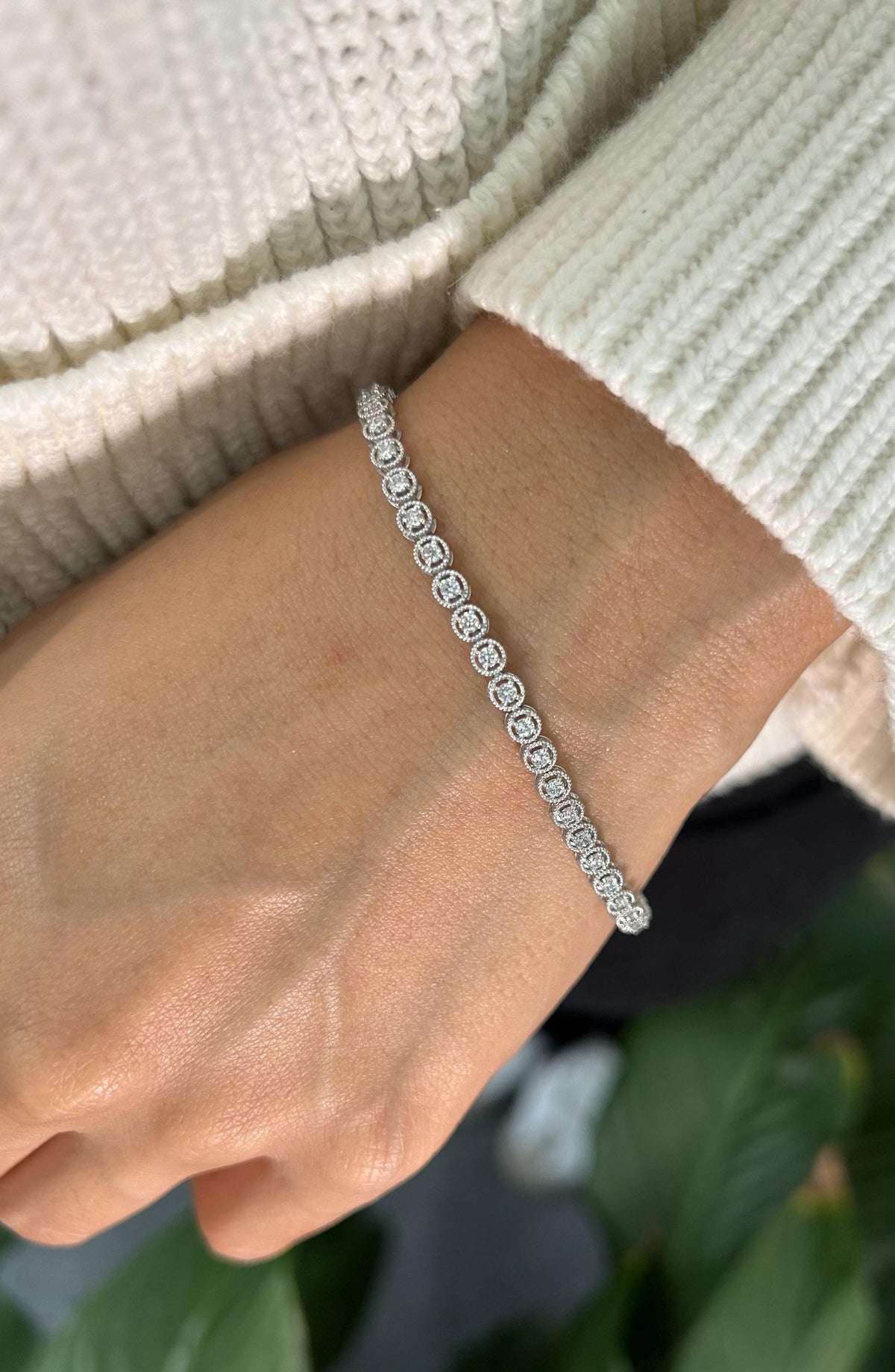 14K White Gold Lab Grown Diamond Bracelet, 1.00 CTTW, 48 Diamonds, 7 inch size Round Miligrain