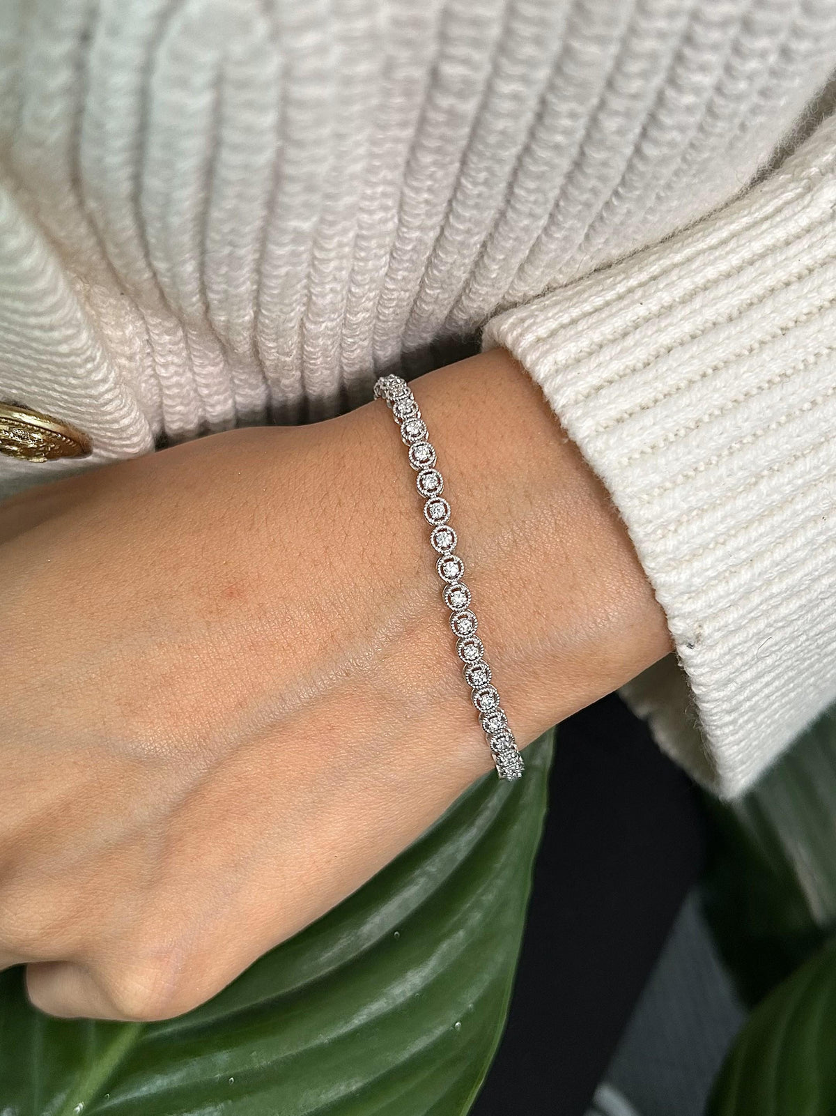 14K White Gold Lab Grown Diamond Bracelet, 1.00 CTTW, 48 Diamonds, 7 inch size Round Miligrain
